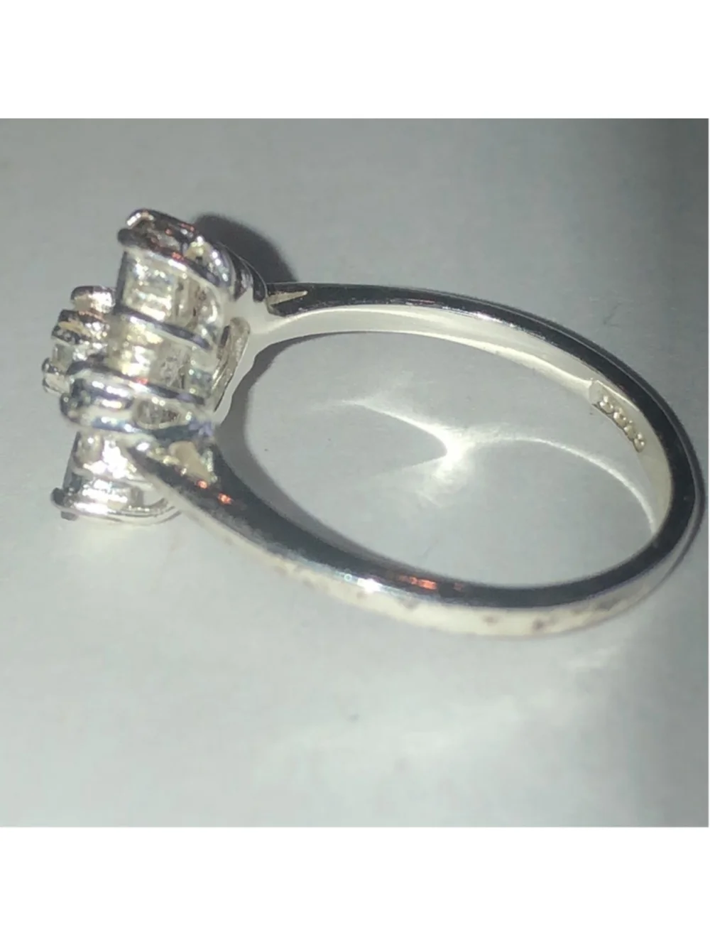 Size 8 Elegant Black CZ Rhinestone Sterling Silver Floral Ring